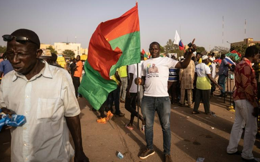 Manifestation de soutien à la junte burkinabè, à Ouagadougou le 19 février 2022 afp.com - OLYMPIA DE MAISMONT