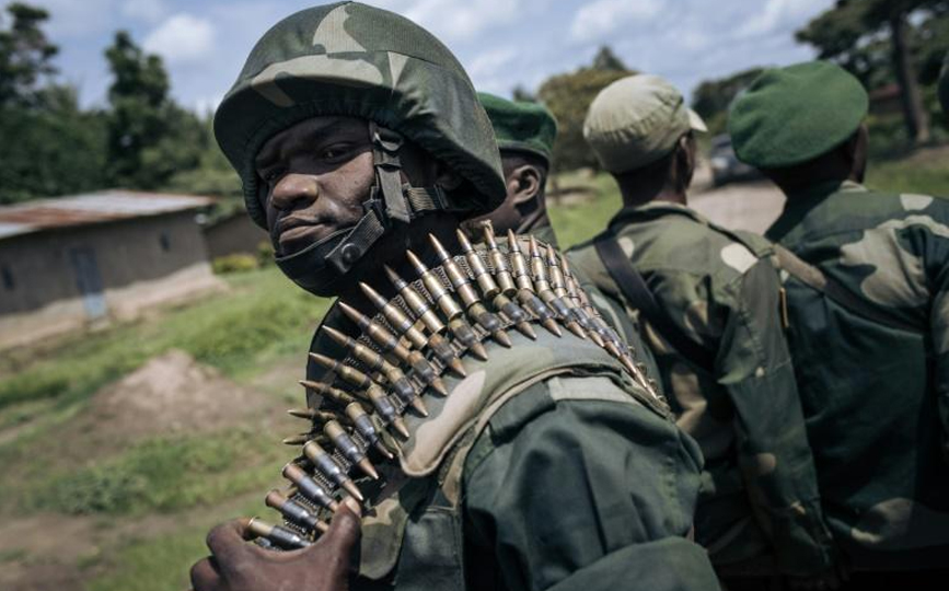 Des soldats congolais à Mutwanga, le 23 mai 2021 afp.com - ALEXIS HUGUET