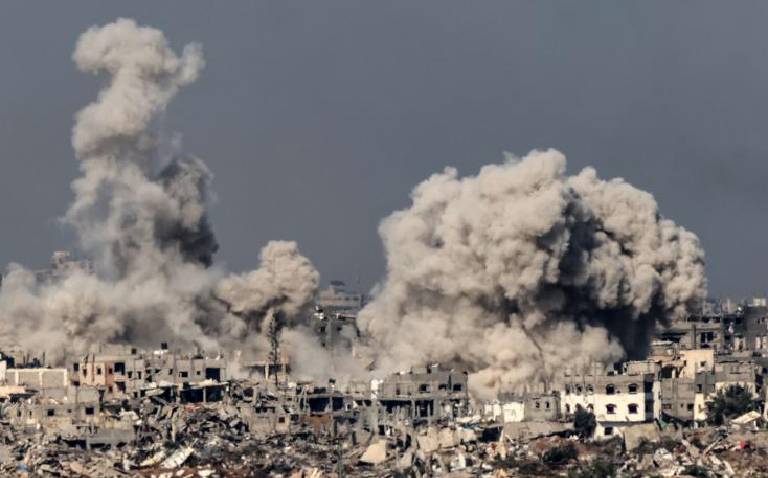 Les combats font rage entre Israël et le Hamas à Gaza avant un vote à l'ONU