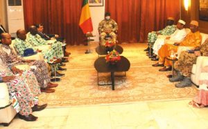 Koulouba : le chef de l’état reçoit le secrétaire général de l’Organisation de l’unité syndicale africaine